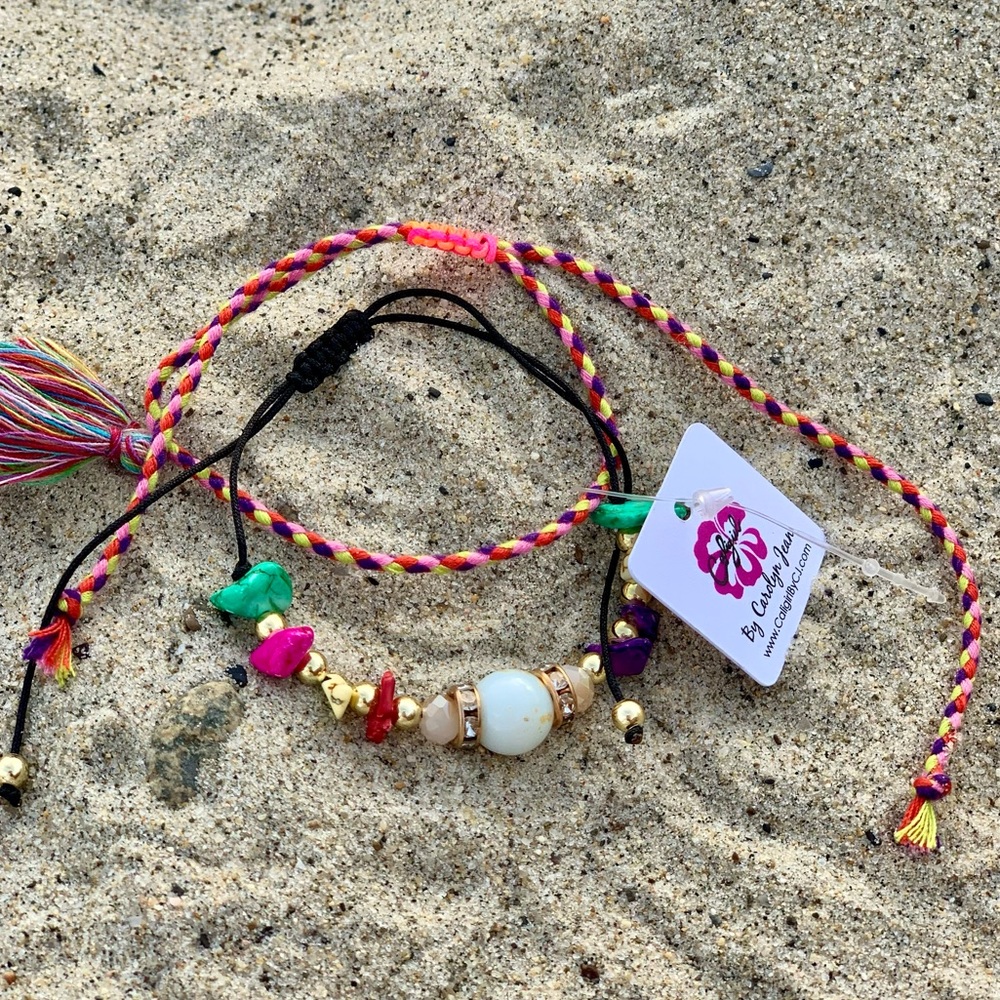 Caligirl Beach Bracelets
Adjustable 
2 bracelets
